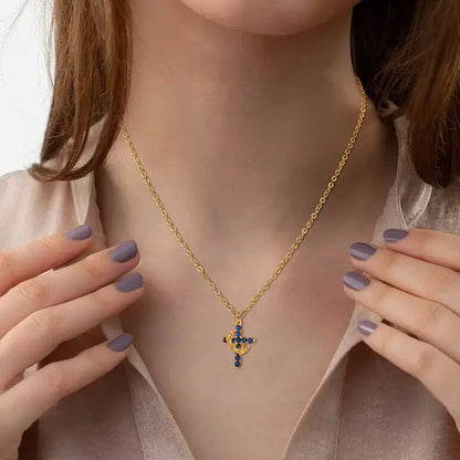 Fijne Geboortesteen Kruis & Kroon Ketting