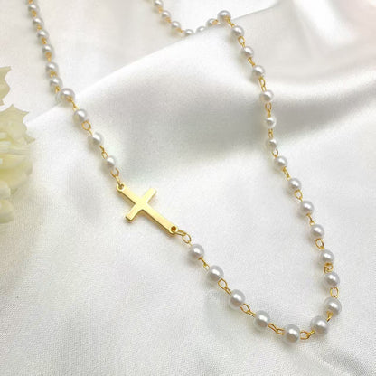 Fijne Chokerketting met Imitatieparels & Kruis