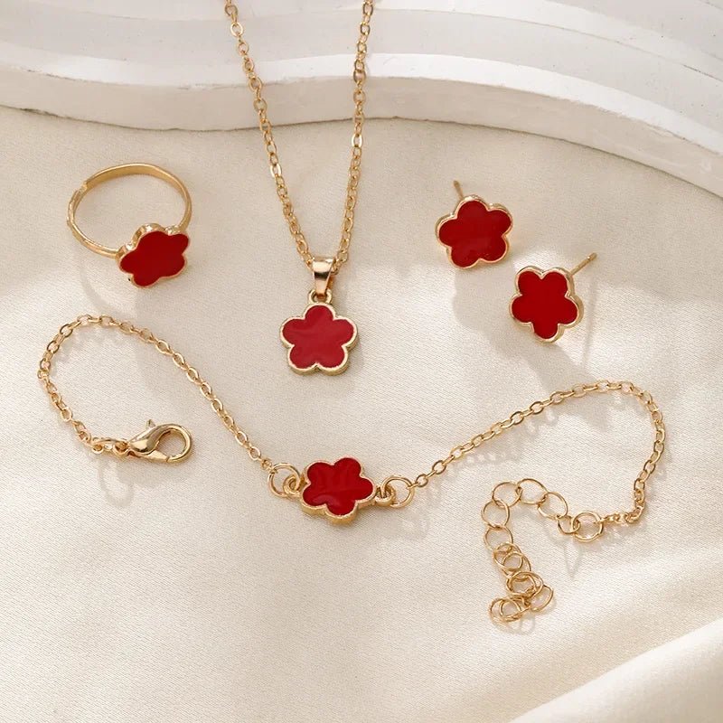 Fijne Geluksbloem Klaver Ketting-, Armband-, Oorbellen- en Ringenset