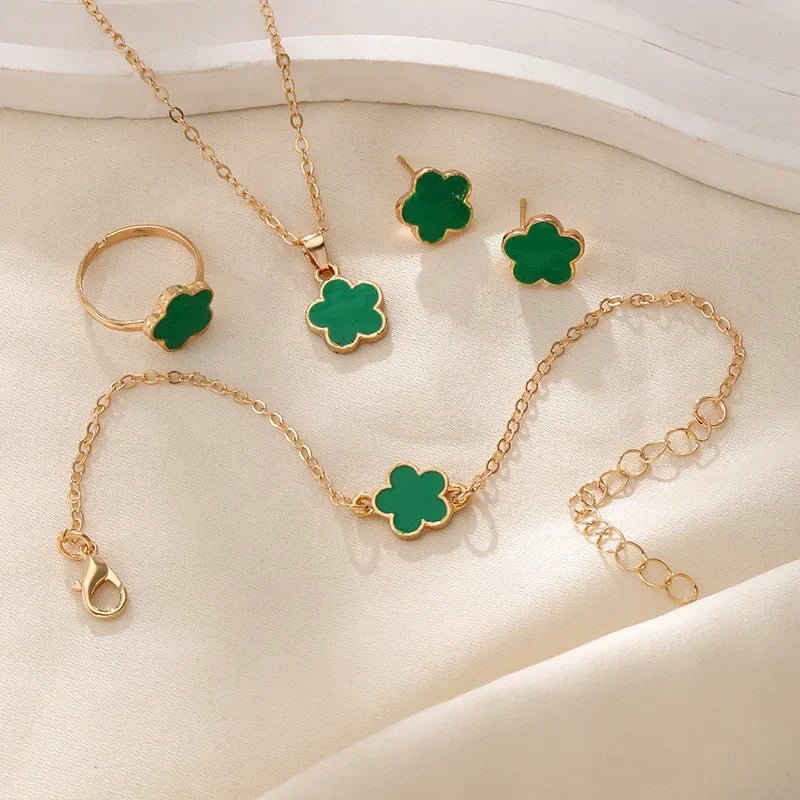 Fijne Geluksbloem Klaver Ketting-, Armband-, Oorbellen- en Ringenset